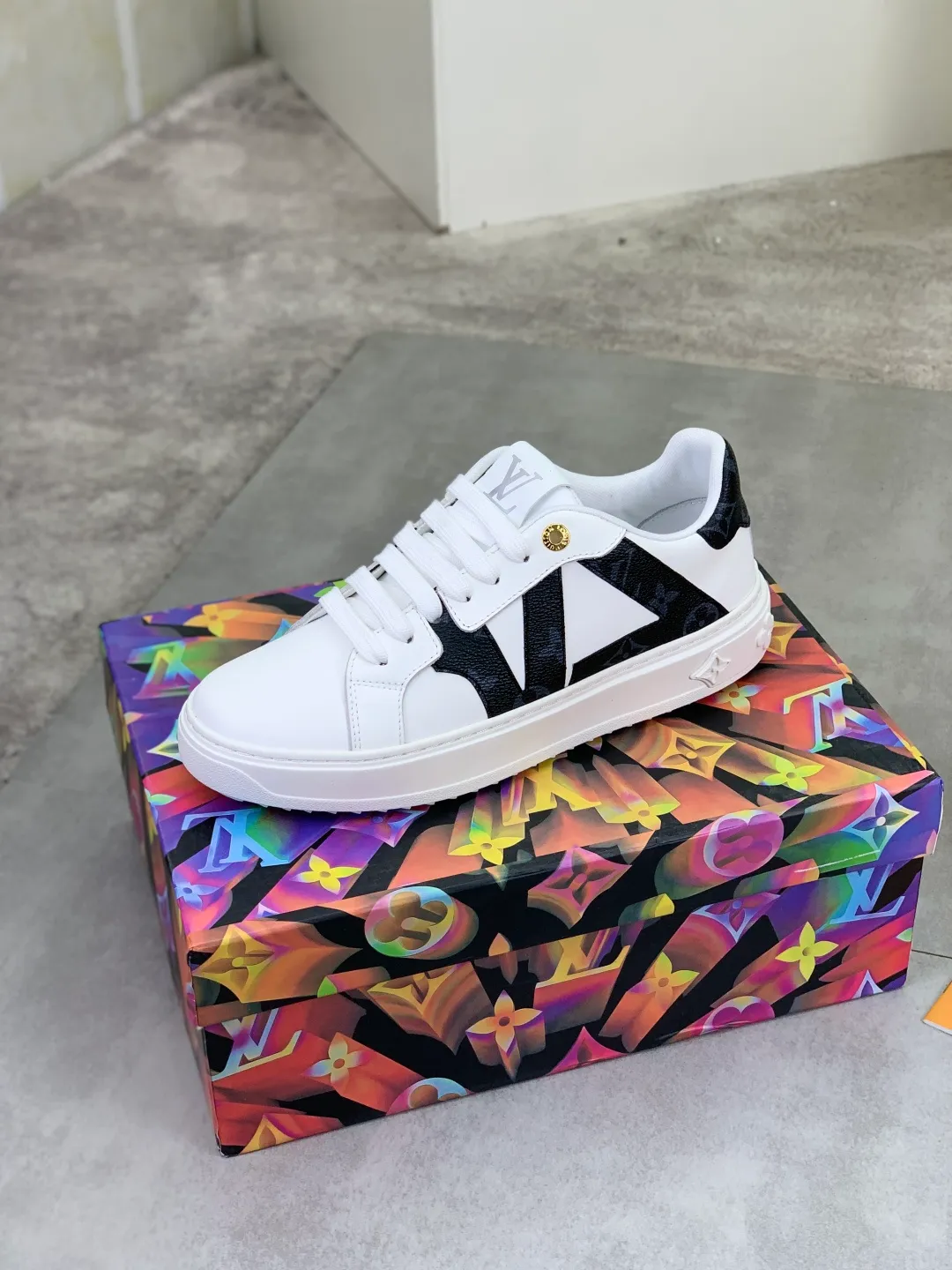 Men's men's shoes P520💰【New style】🆘High quality cowhide【Louis Vuitton】LV official website's latest model🎁casual and fashionable men's shoes👟hot style💥simple and elegant style, exclusive for trendy men. Unique official website's latest brand elements👑original decoration, fashionable and generous, the fabric is made of original denim➕comfortable and breathable mesh lining➕cow leather feet ✅The official website specifies wear-resistant casual outsole, the classic model is taken in real life🎬Color: 4️⃣colors available😍Number of codes: 38-44 Full set of packaging